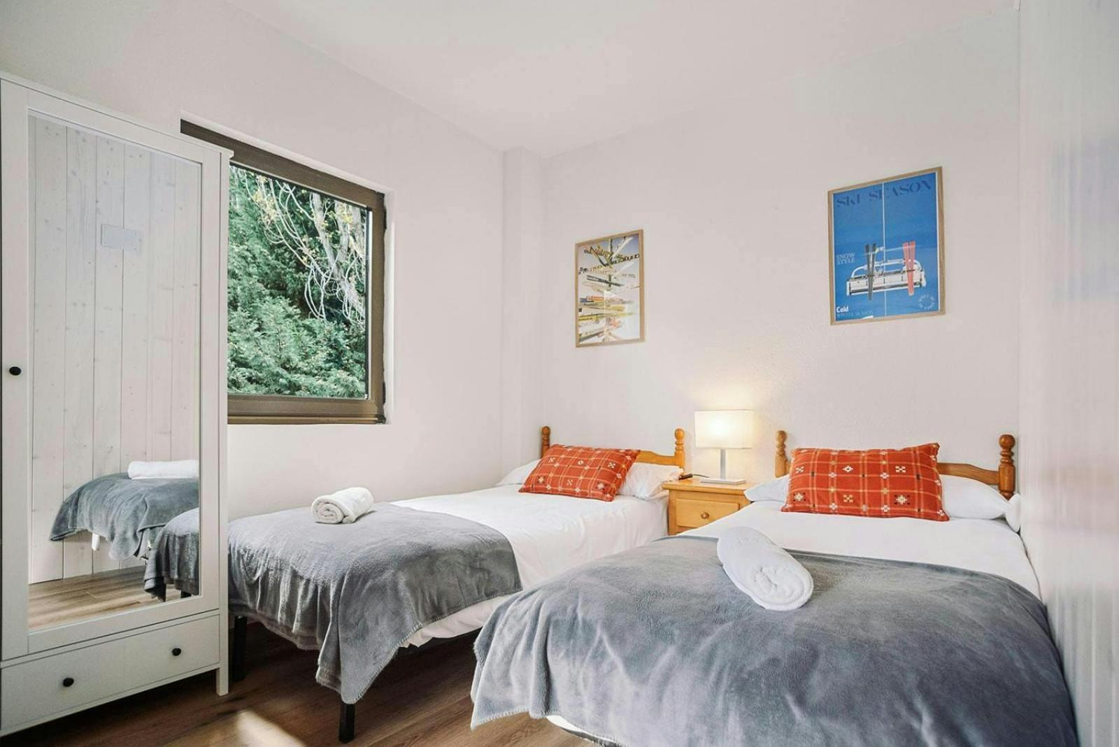La Casita Del Arbol Apartamento Sallent de Gállego Exterior foto