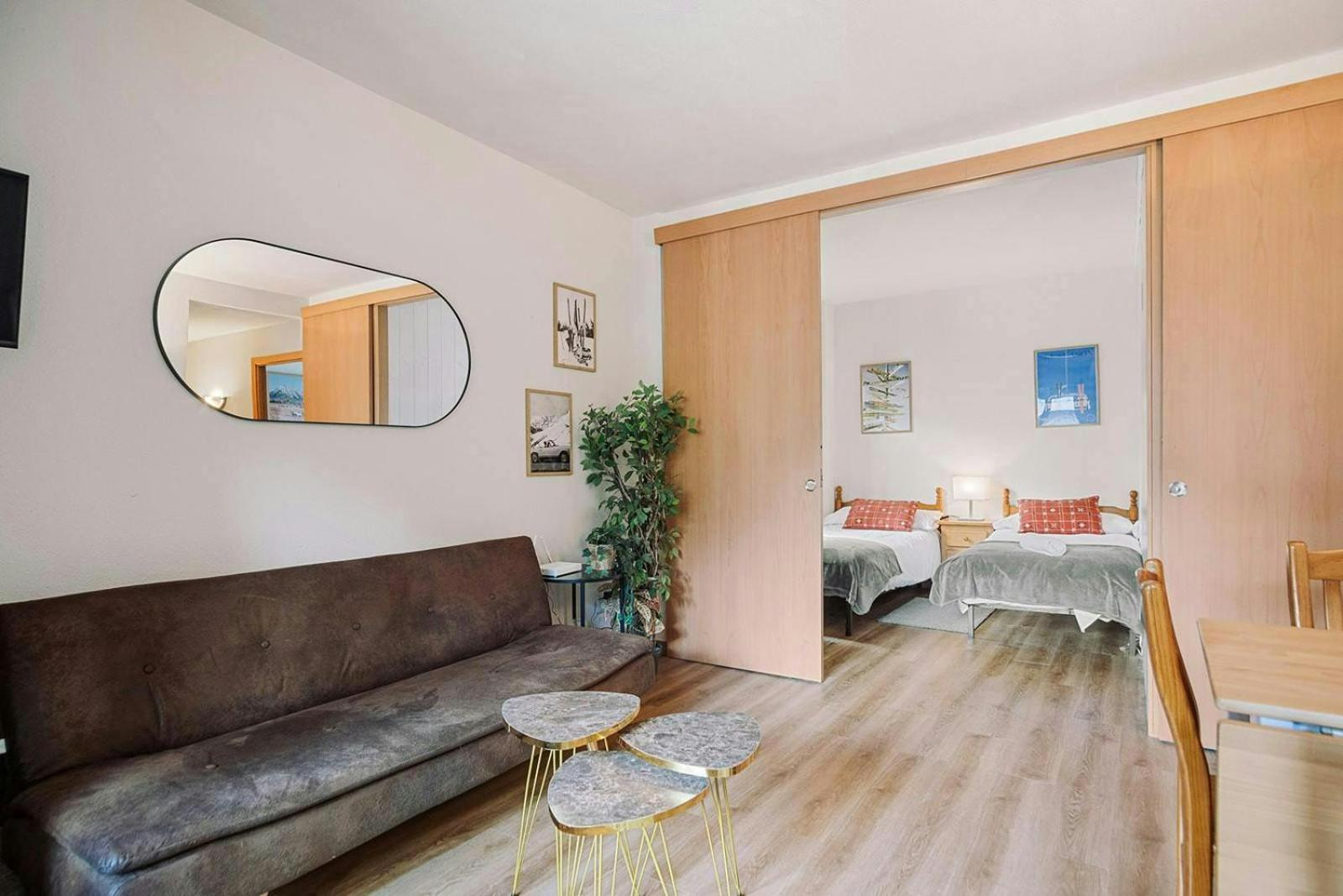 La Casita Del Arbol Apartamento Sallent de Gállego Exterior foto